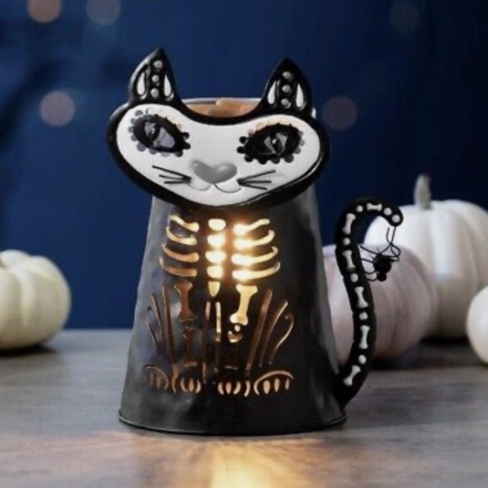 Very Superstitious Cat Scentsy Warmer